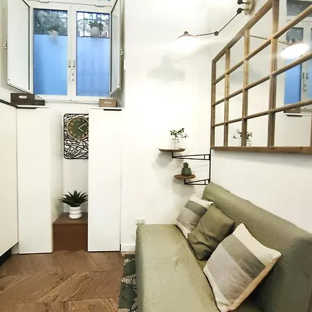 Vera Suite&apartment - Charming 3 Bedroom - 20min Walk From Colosseum * Rome