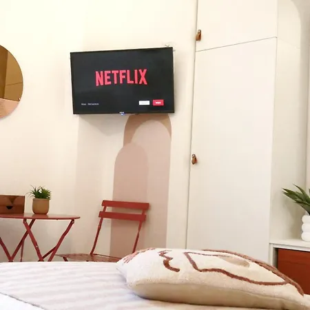 Vera Suite&apartment - Charming 3 Bedroom - 20min Walk From Colosseum * Rome