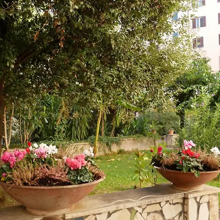 Appartement Vera Suite&apartment - Charming 3 Bedroom - 20min Walk From Colosseum